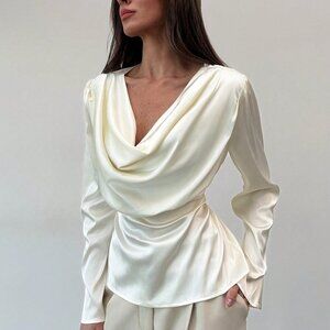 Apricot Elegant Women's Twill Round Neck Bell Sleeve Blouse